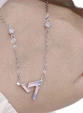 SEVENTEEN克拉手链粉蓝晕染珐琅工艺小众设计简约应援周边配饰品