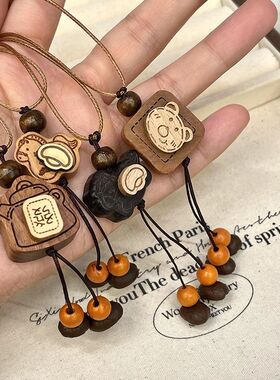 可爱系绳木质小熊吊坠狗狗项链秋冬设计小众百搭配饰毛衣