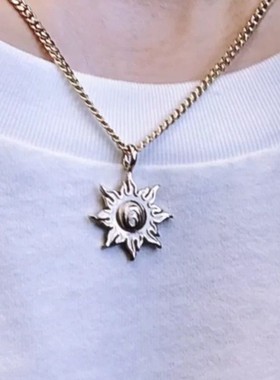 李沛恩同款太阳花项链