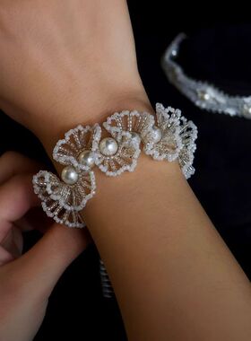 重工纯手工串珠超仙法式复古复古白色米珠手链优雅淑女气质配饰女