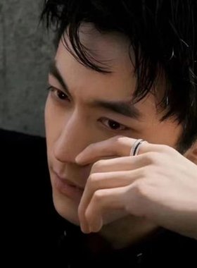 钛钢满天星戒指男款 可旋转情侣对戒礼盒装 小众高级感指环