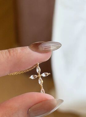 「星耀」十字架项链轻奢小众送女友高级感礼物
