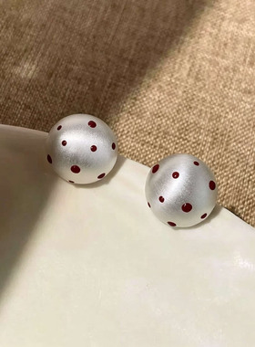 红色波点金属拉丝半圆球耳钉女秋冬小众设计感耳环冷淡风个性耳饰