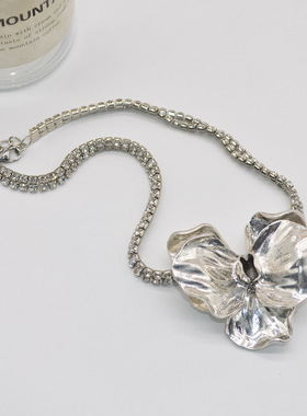 法国capinkofin小众闪钻金属花瓣项链高级感气质choker颈链个性