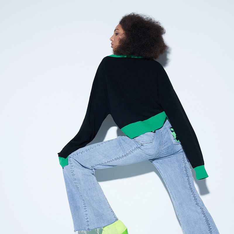 洲升/CHAU.RISING秋冬字母刺绣撞色V领羊绒衫女显瘦保暖套头毛衣,淘宝优惠券,粉丝福利购,淘宝优惠卷