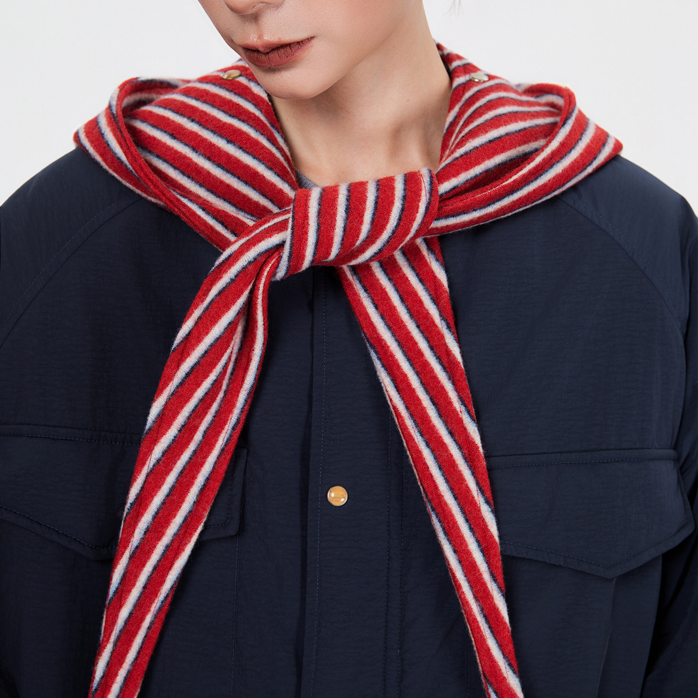 ALL BEINGS2025AW秋冬新款设计感 围巾搭片彩扣谷仓棉服夹克外套 - 图2