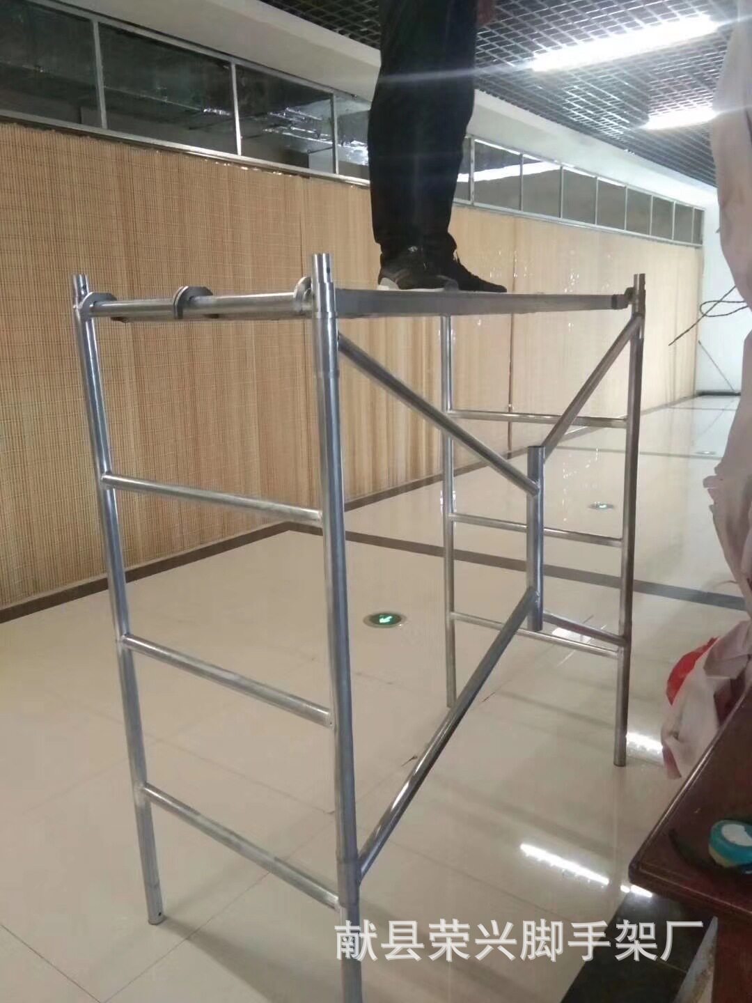 厂家销售新型折叠脚手架 室内装修用折叠脚手架 拆装方便快捷