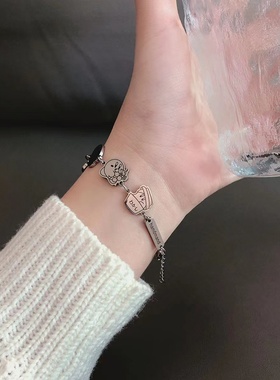 情侣闺蜜手链ins嘻哈卡通金属感