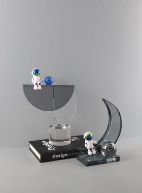欧式创意简约水晶太空人摆件书房玄关卧室办公室餐厅茶几