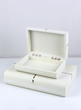 现代新中式软装饰品卧室摆设轻奢白色鳄鱼纹皮革首饰盒收纳盒摆件