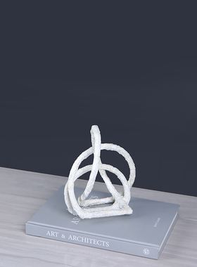 现代简约客厅几何金属装饰摆件