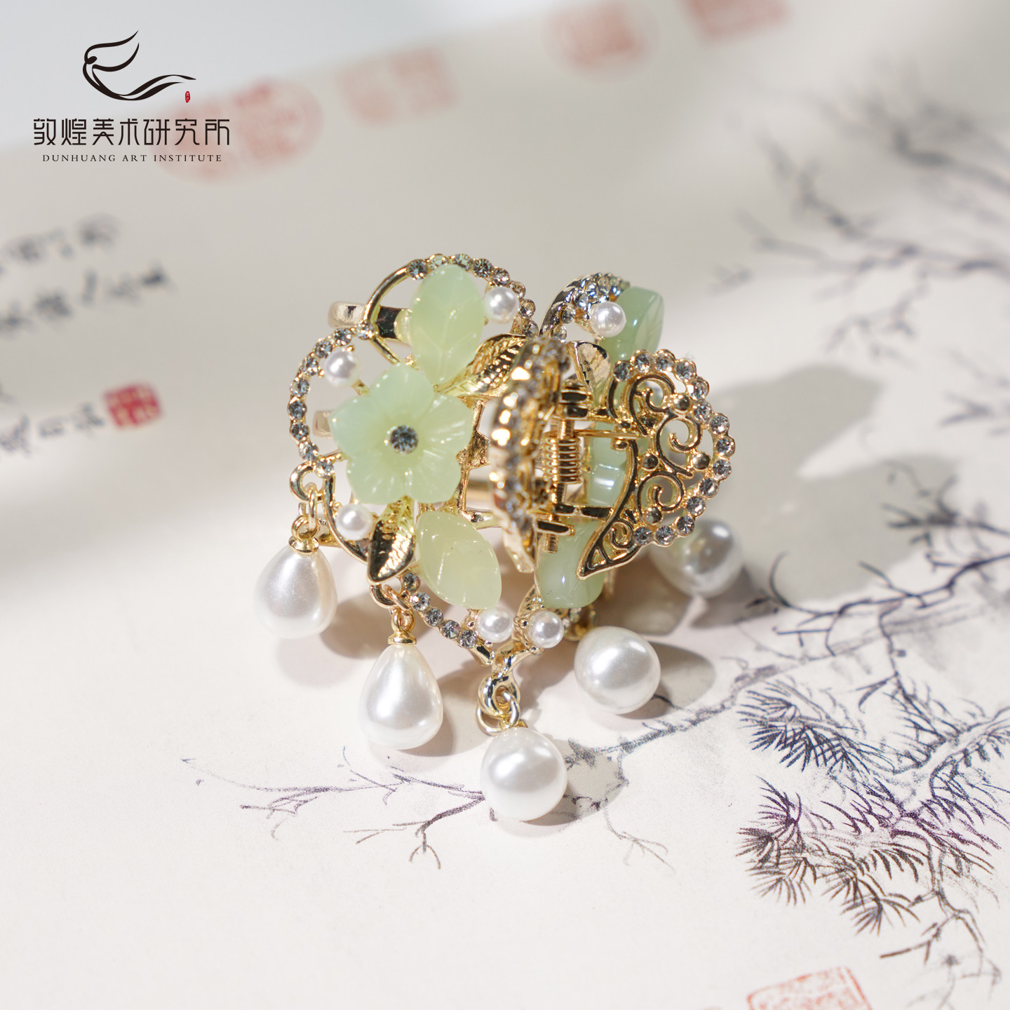 敦煌花漾云霓抓夹小吊坠鲨鱼夹古风高级感新中式气质发夹文创头饰