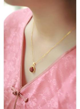 大家闺秀粉黛镀金吊坠女款中国红复古风国潮民族风高级感锁骨项链