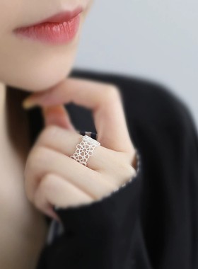 925银复古新中式素色镂空蕾丝花朵戒指环开口调节小众设计高级感