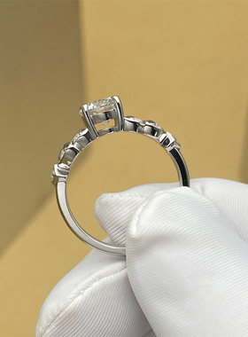 金功良匠高工艺定制莫桑钻戒指