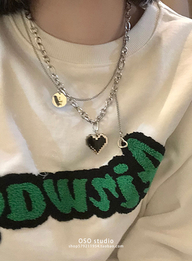 黑色马赛克爱心像素桃心吊坠双层项链ins潮嘻哈毛衣链女