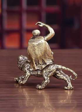 铜伏虎罗汉摆件收藏古玩桌面禅意摆设实心小铜人黄铜仿古十八罗汉