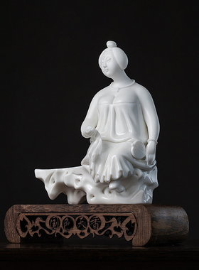 陶瓷摆件悠然自得持扇美女