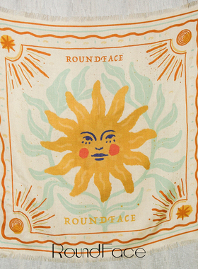 RoundFace太阳神系列真丝⽺⽑⽅⼱复 古⽴体印花秋冬
