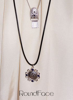 RoundFace圣像系列银⾊⽴体镶⽯项链复古⼿⼯款
