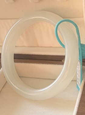 天然和田玉手镯山水料轮胎镯宽条