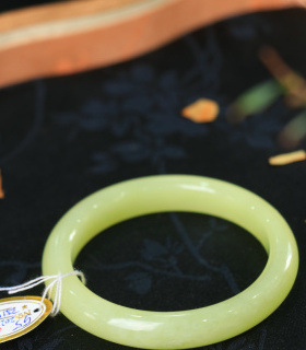 天然和田玉正圈平安镯葡萄肉山料