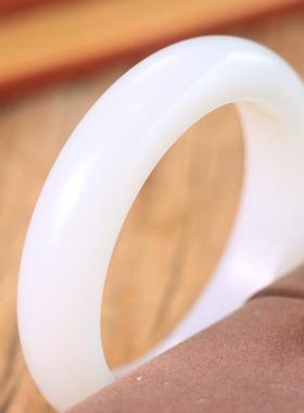 羊脂玉价保全年和田玉手镯