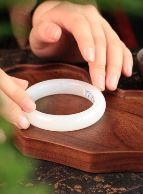 新疆和田玉白玉手镯羊脂白玉镯子