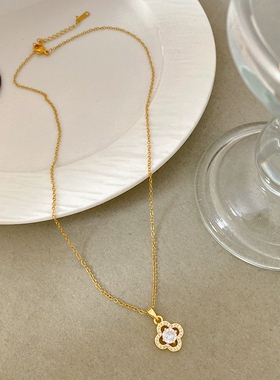 微镶锆石镂空四叶草项链锁骨链