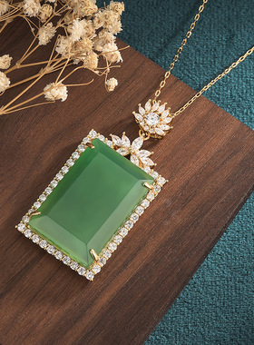 艾尔缘中国风民族配饰天然绿玉髓平安无事方牌男女玉佩挂件项链