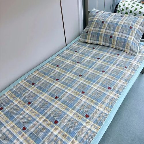 四季款学生宿舍单人床盖单件防滑加厚床单双面可用简约夹棉沙发垫 - 图1