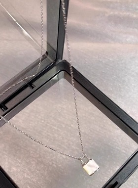 仿贝母锁头吊坠项链2024年新款