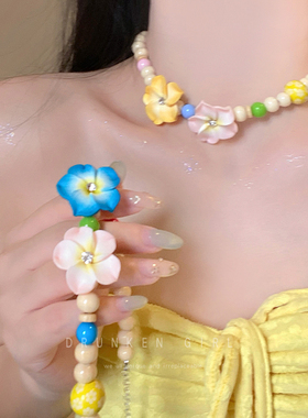 多巴胺彩色鸡蛋花串珠项链女2025新款甜酷锁骨链小众设计颈链配饰