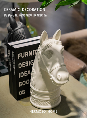 hermoso马头骑士陶瓷摆件