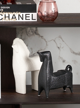 HERMOSO 翘尾马陶瓷摆件家居饰品客厅桌面书房办公室酒柜装饰品