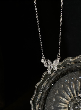 《巴黎旧梦》足银999蝴蝶项链