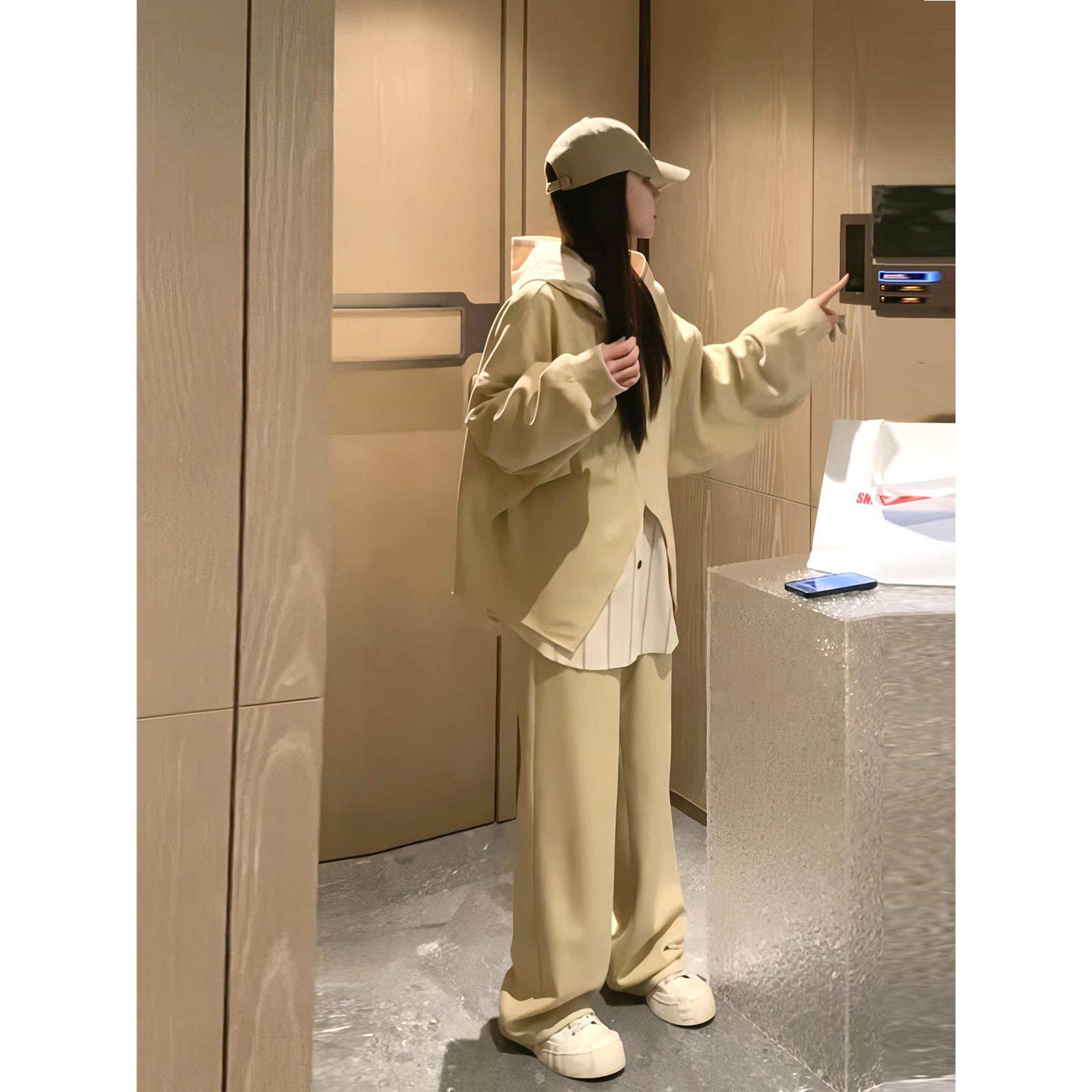 时尚高级感休闲运动风长袖卫衣女秋季新款宽松小洋装两件套装长裤,淘宝优惠券,粉丝福利购,淘宝优惠卷