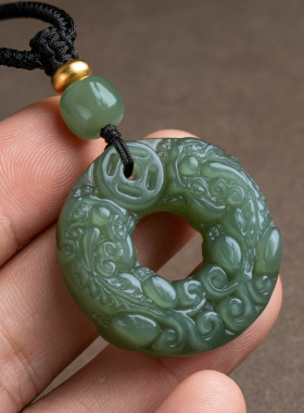 和田玉招财貔貅平安扣吊坠