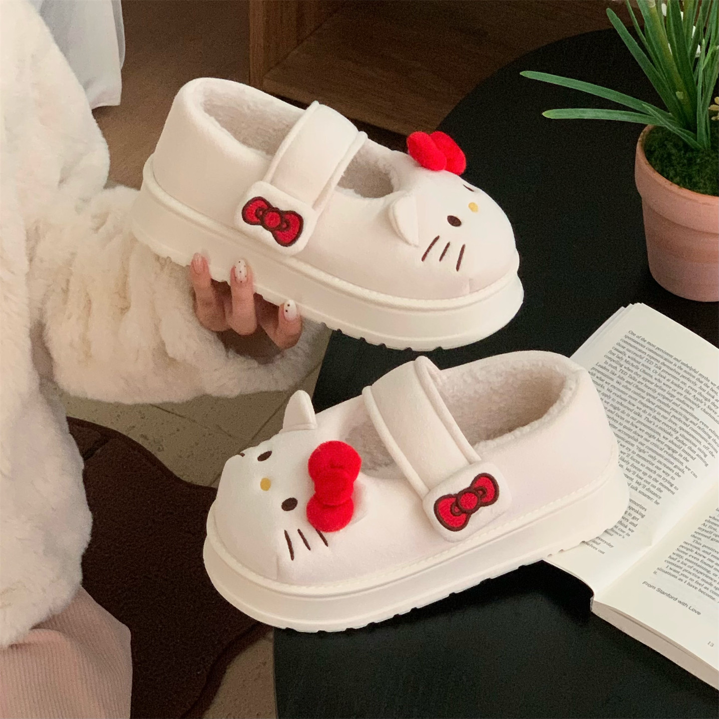 细细条 正版HelloKitty猫豆豆鞋女冬厚底防滑亲子儿童玛丽珍棉鞋,淘宝优惠券,粉丝福利购,淘宝优惠卷