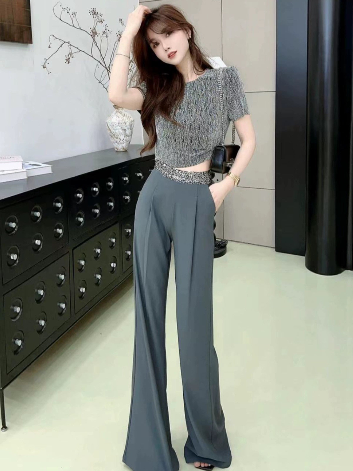 卡卡女装官方旗舰店正品《璀璨星空》气质烫钻上衣+亮片腰西裤女,淘宝优惠券,粉丝福利购,淘宝优惠卷