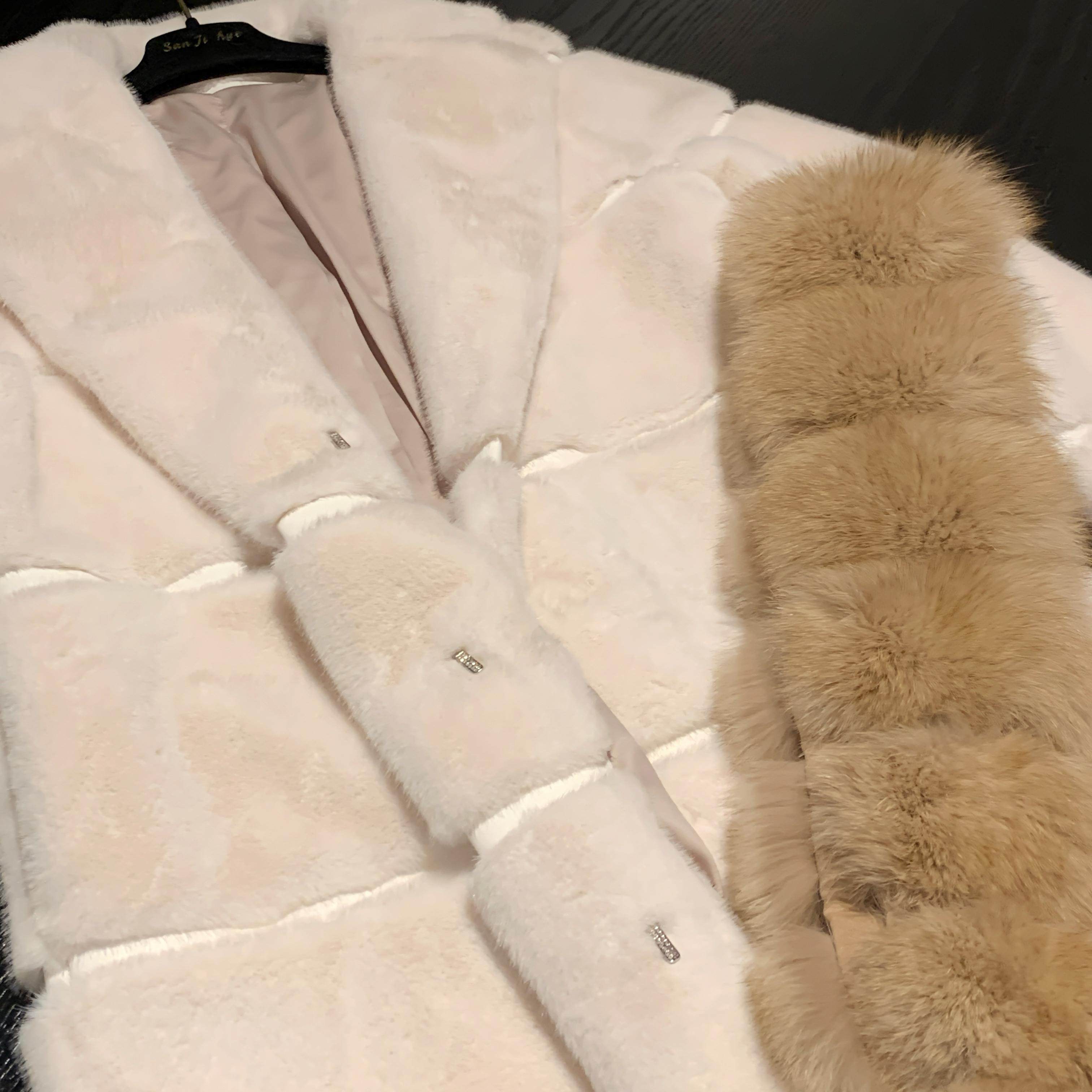 孙智惠zs「静奢腔调」 冬季显瘦遮肉西服领横纹拼皮仿貂毛皮草,淘宝优惠券,粉丝福利购,淘宝优惠卷