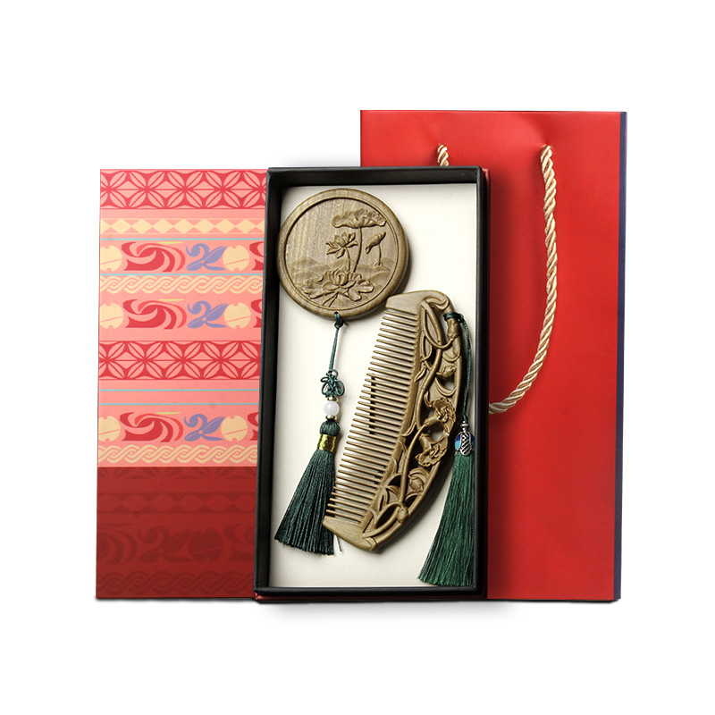 中秋节绿檀木复古风雕花木梳镜子套装定制礼盒高档送女友长发礼物 - 图3