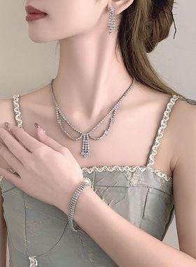 可爱猫头鹰水钻项链耳环套装约宴会派对日常低领百搭锁骨链首饰品