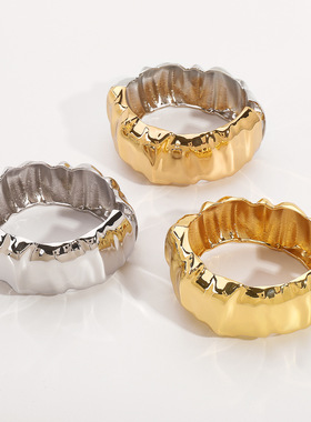 欧美时髦金属不规则褶皱纹环形宽版高端手镯 轻奢复古高级感手环