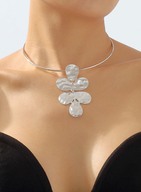N11278欧美简约金属花朵吊坠项圈