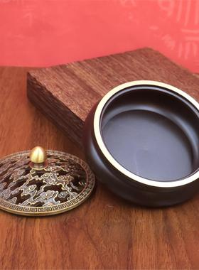 黄铜祥云三足香炉古室内大