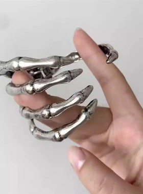 暗黑骷髅手镯亚文化朋克Y2K夸张小众个性嘻哈手环甜酷风辣妹配饰