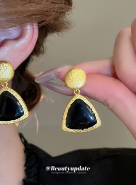 中古黑色撞色几何耳环手链项链套装轻奢气质手环复古通勤饰品配饰