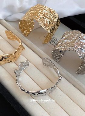 金属不规则褶皱开口手镯欧美轻奢