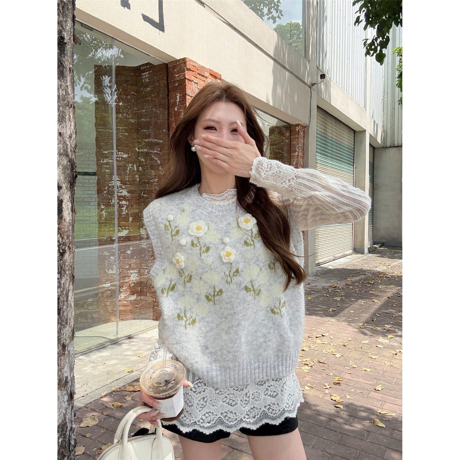 胖薯大码韩系时尚叠穿针织马甲女秋季花朵少女感休闲甜美短款马夹,淘宝优惠券,粉丝福利购,淘宝优惠卷